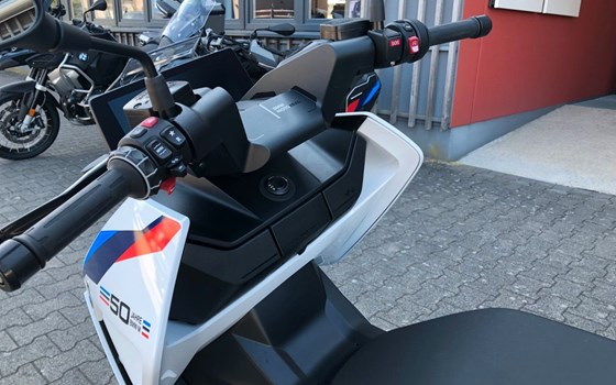 Gebrauchtmotorrad BMW CE 04 - Bild 8