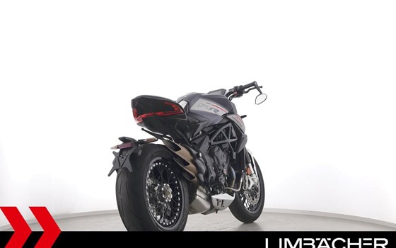 Gebrauchtmotorrad MV Agusta Dragster RR Ottantesimo - Bild 8