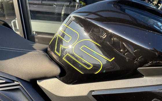 Gebrauchtmotorrad Triumph Street Triple 765 RS - Bild 3
