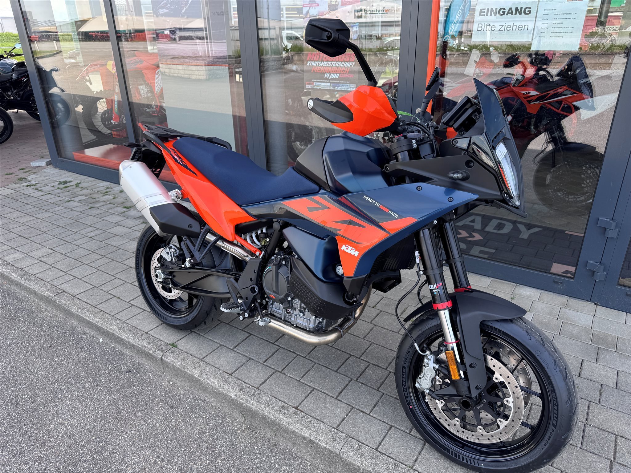 KTM 890 SMT