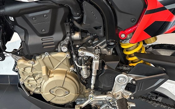 Gebrauchtmotorrad Ducati Hypermotard 698 Mono - Bild 12