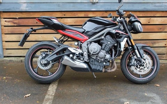 Gebrauchtmotorrad Triumph Street Triple 765 R - Bild 3