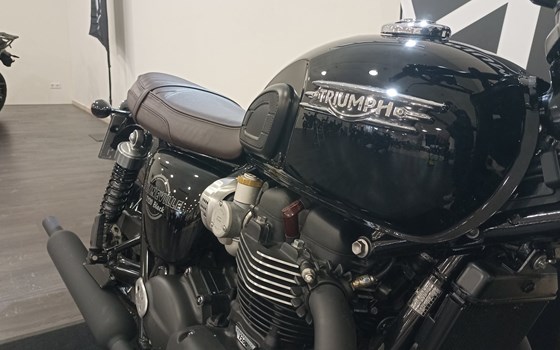 Gebrauchtmotorrad Triumph Bonneville T120 Black - Bild 8