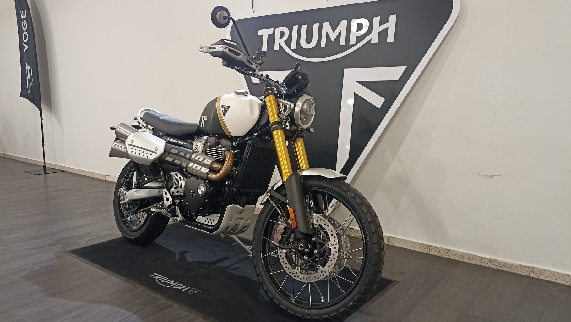 Triumph Scrambler 1200 XE 