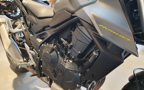 Gebrauchtmotorrad Honda CB750 Hornet - Bild 3