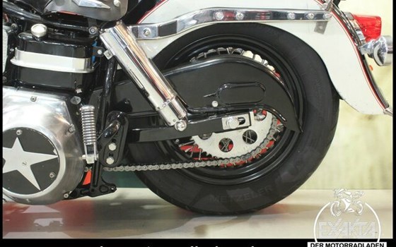 Gebrauchtmotorrad Harley-Davidson Electra Glide Classic FLHTC - Bild 23