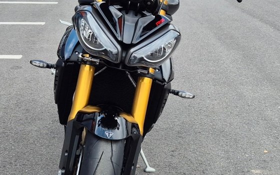 Gebrauchtmotorrad Triumph Speed Triple 1200 RS - Bild 4