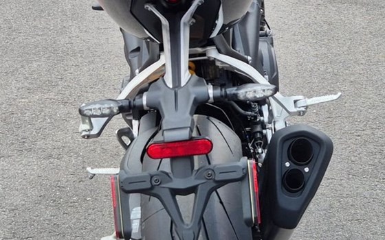 Gebrauchtmotorrad Triumph Speed Triple 1200 RS - Bild 5