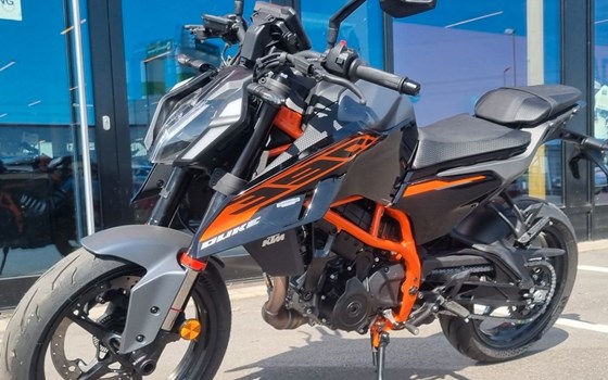 Neufahrzeug KTM 390 Duke - Bild 1