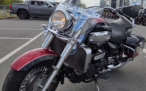 Gebrauchtmotorrad Triumph Rocket III Touring - Bild 3