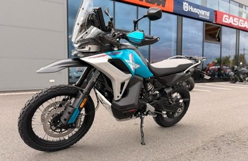 Neumotorrad CFMOTO 1000MT-X