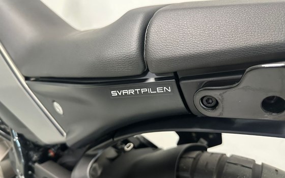 Gebrauchtmotorrad Husqvarna Svartpilen 401 - Bild 10