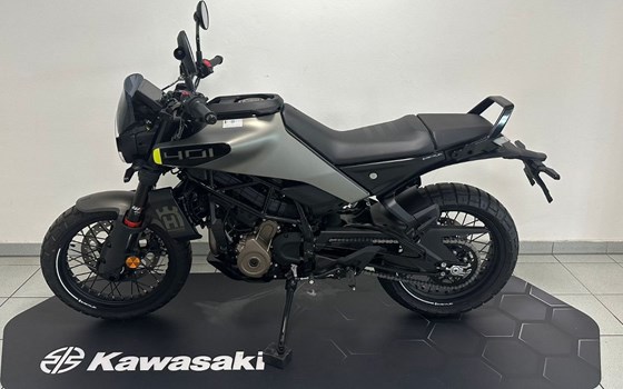 Gebrauchtmotorrad Husqvarna Svartpilen 401 - Bild 6