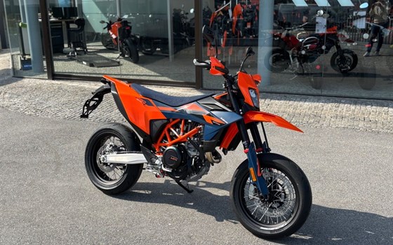 Neufahrzeug KTM 690 SMC R - Bild 2