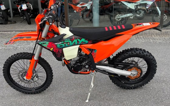 Neufahrzeug KTM 350 EXC-F SIX DAYS - Bild 8
