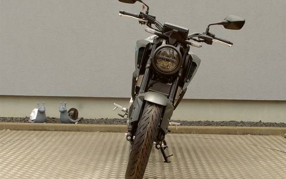 Gebrauchtmotorrad Honda CB125R - Bild 3