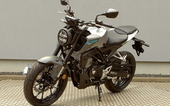 Gebrauchtmotorrad Honda CB125R - Bild 4