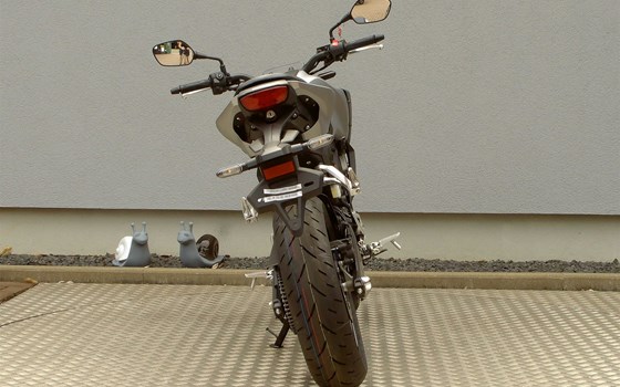 Gebrauchtmotorrad Honda CB125R - Bild 7