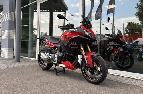 BMW F 900 XR
