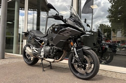BMW F 900 XR