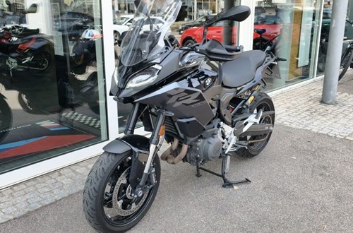 BMW F 900 XR