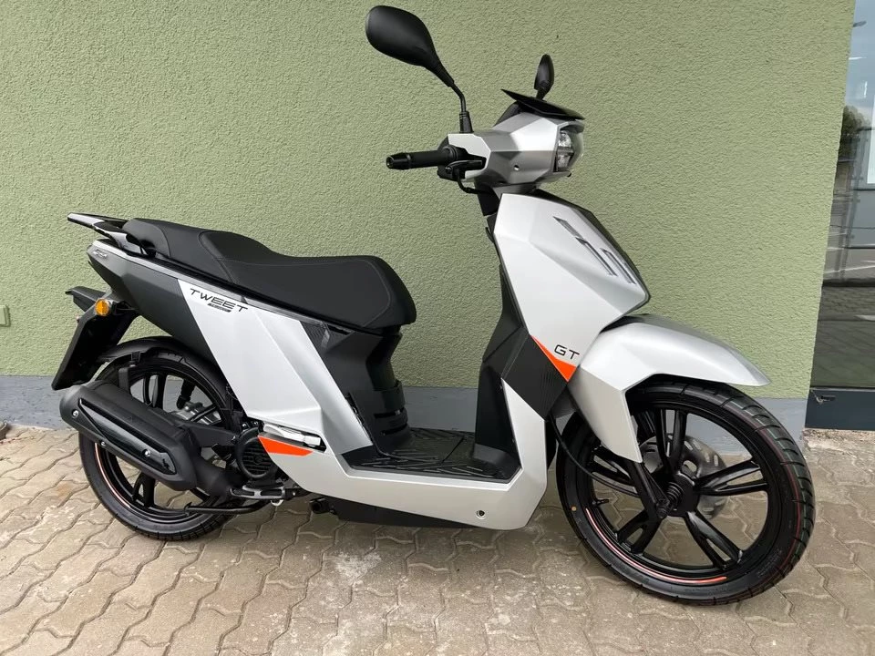 Peugeot Tweet 50 GT