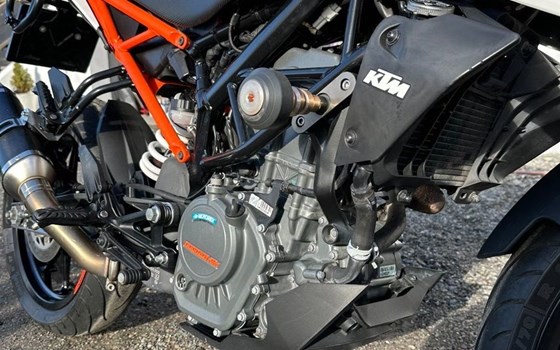 Gebrauchtmotorrad KTM 125 Duke - Bild 10