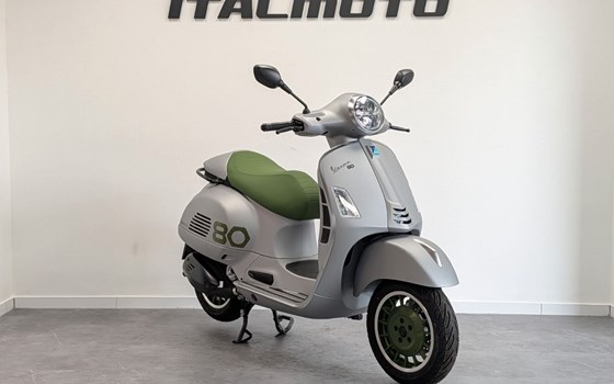 Neufahrzeug Vespa GTS 310 Edizione Ottantesimo - Bild 1