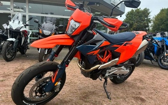 Gebrauchtmotorrad KTM 690 SMC R - Bild 4