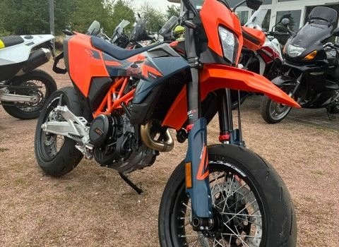 Gebrauchtmotorrad KTM 690 SMC R - Bild 8