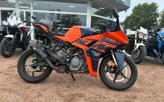 Gebrauchtmotorrad KTM RC 125 - Bild 3