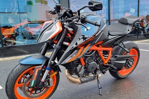 Angebot KTM 1290 Super Duke R EVO