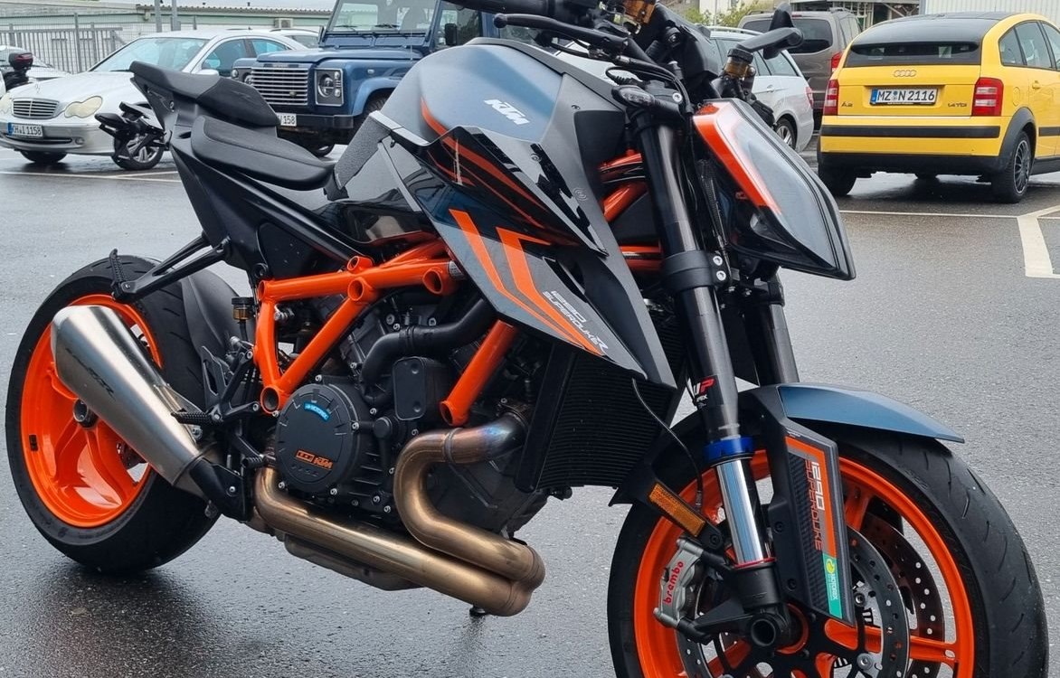 Angebot KTM 1290 Super Duke R EVO