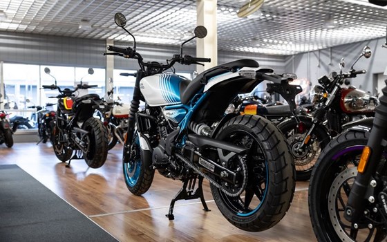 Neufahrzeug Royal Enfield Guerrilla 450 - Bild 5