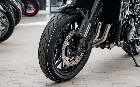 Neufahrzeug Kawasaki Z900 RS Black Ball Edition - Bild 19