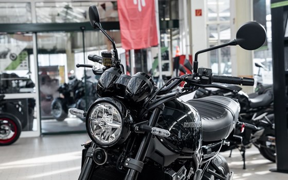Neufahrzeug Kawasaki Z900 RS Black Ball Edition - Bild 20