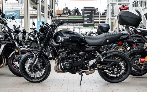 Neufahrzeug Kawasaki Z900 RS Black Ball Edition - Bild 4