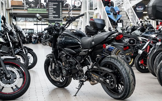 Neufahrzeug Kawasaki Z900 RS Black Ball Edition - Bild 5