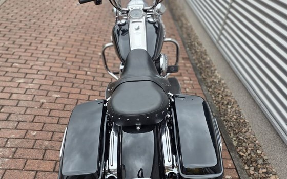 Gebrauchtmotorrad Harley-Davidson Touring Road King FLHR - Bild 10