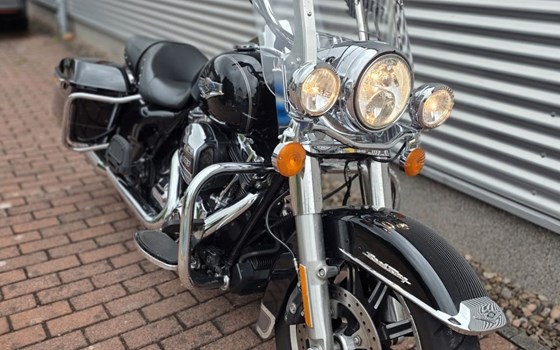 Gebrauchtmotorrad Harley-Davidson Touring Road King FLHR - Bild 14