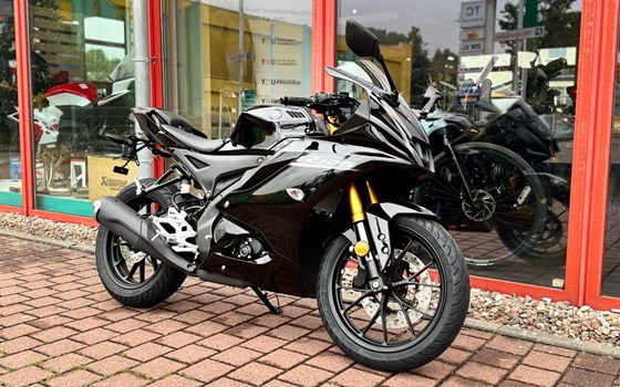 Gebrauchtmotorrad Yamaha R125 - Bild 1