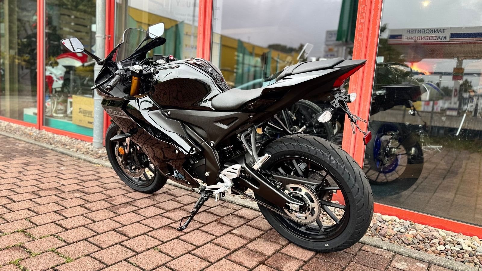 Yamaha R125