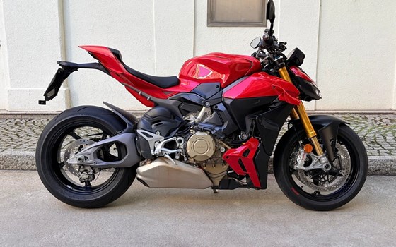 Gebrauchtmotorrad Ducati Streetfighter V4 S - Bild 1