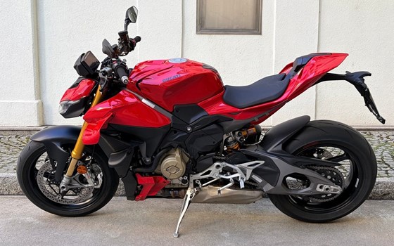 Gebrauchtmotorrad Ducati Streetfighter V4 S - Bild 3