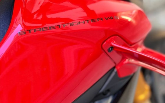 Gebrauchtmotorrad Ducati Streetfighter V4 S - Bild 4