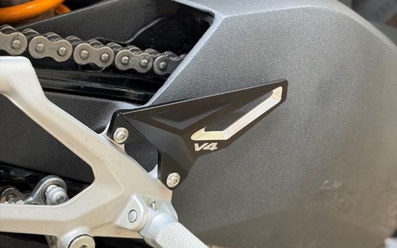 Gebrauchtmotorrad Ducati Streetfighter V4 S - Bild 12
