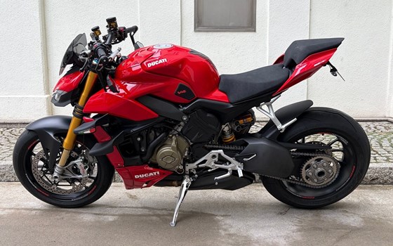 Gebrauchtmotorrad Ducati Streetfighter V4 S - Bild 3