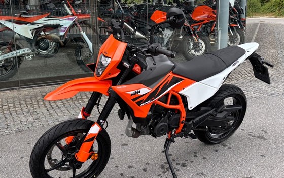 Gebrauchtmotorrad KTM 125 SMC R - Bild 7