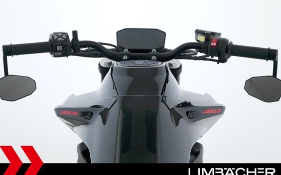 Gebrauchtmotorrad KTM 790 Duke L - Bild 13