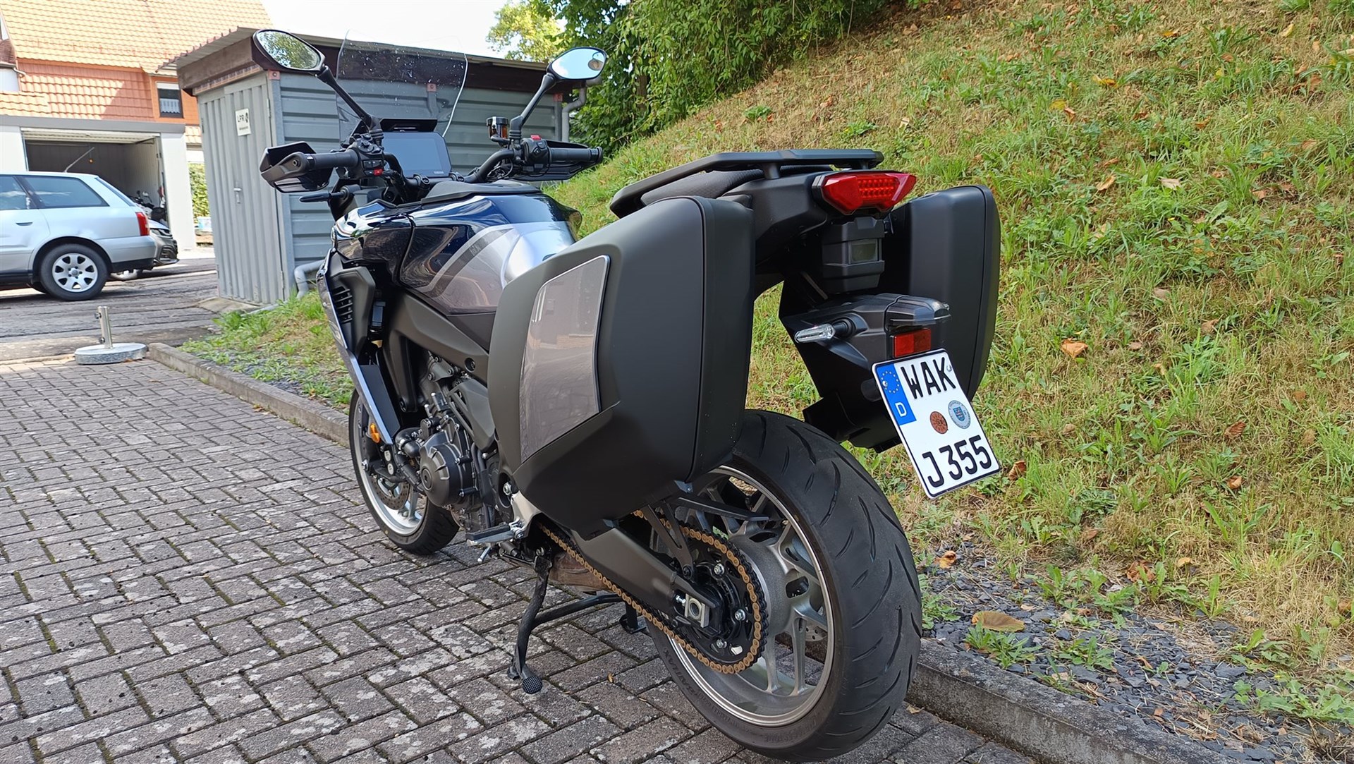 Yamaha Tracer 9 GT+ Y-AMT, YAMT